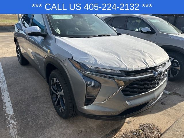 Sterling Gray Metallic 2026 Chevrolet Trax RS with 1RS FWD SUV / Crossover Front-Wheel Drive 6-Speed Automatic