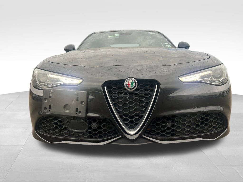 2022 Alfa Romeo Giulia Ti 2