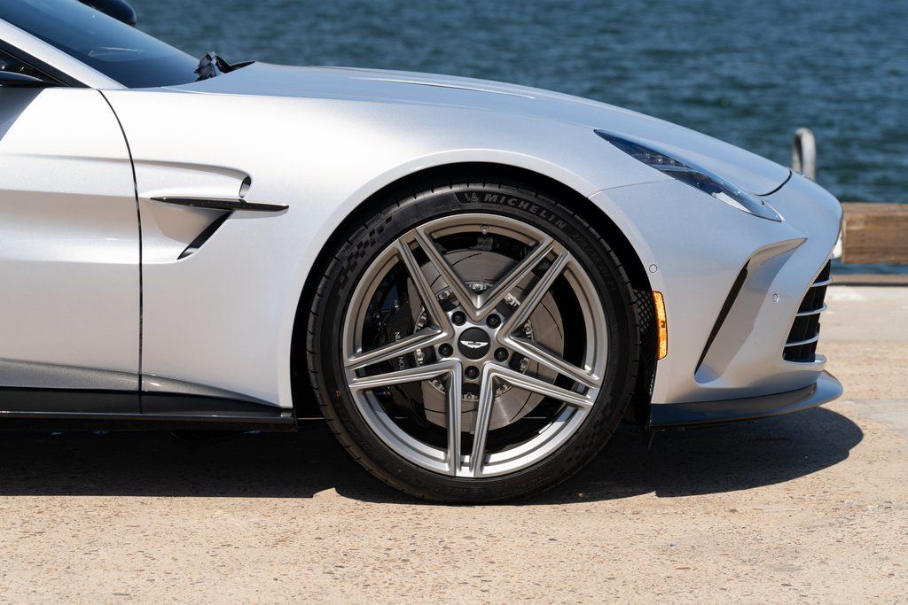 2026 Aston Martin Vantage Base - Photo 23