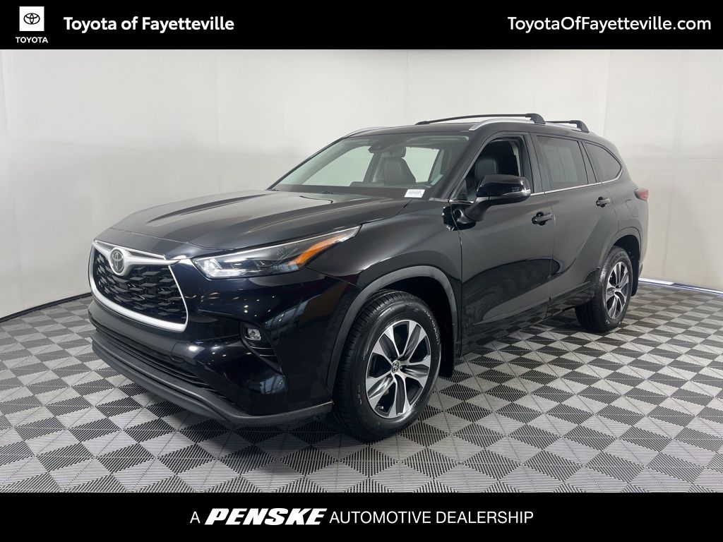 Thumbnail: 2023 Toyota Highlander - 1