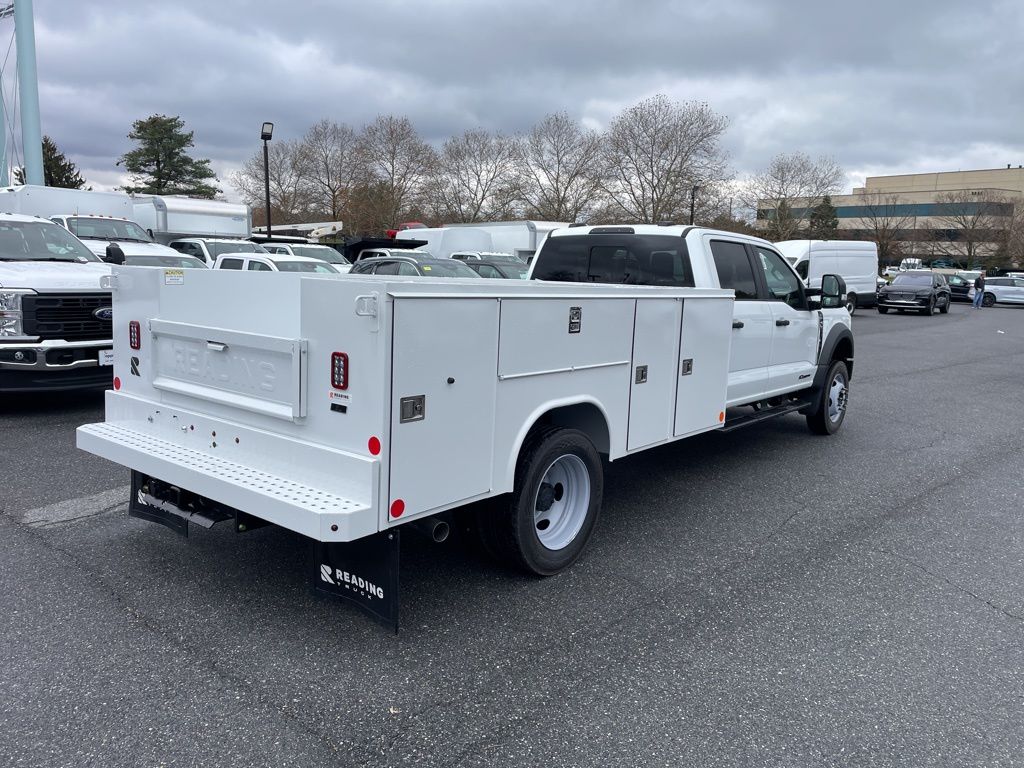 2025 Ford F-550 Chassis XL