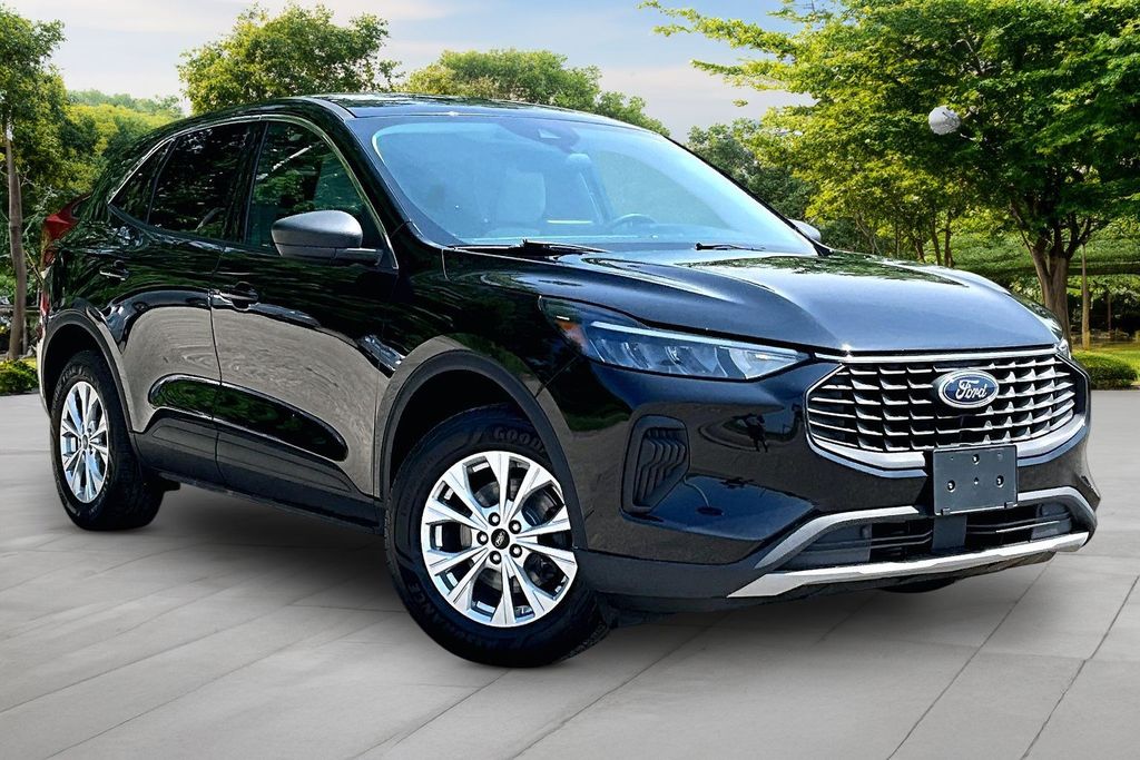 Black Metallic 2023 Ford Escape SUV / Crossover All-Wheel Drive 8-Speed Automatic