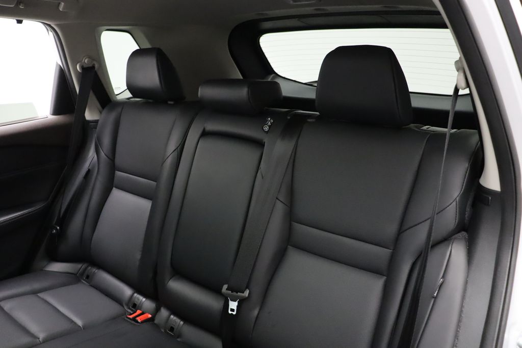 2023 Nissan Rogue SV 18
