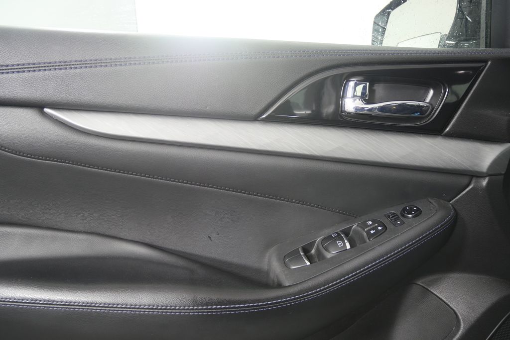 Thumbnail: 2016 Nissan Maxima - 9