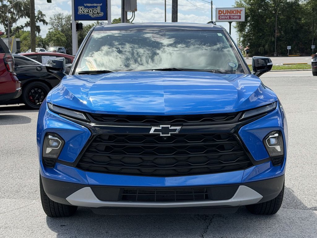 new 2025 Chevrolet Blazer car, priced at $33,991