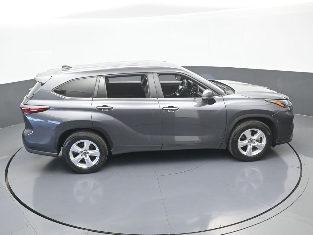 Used 2024 Gray Toyota LE image 81