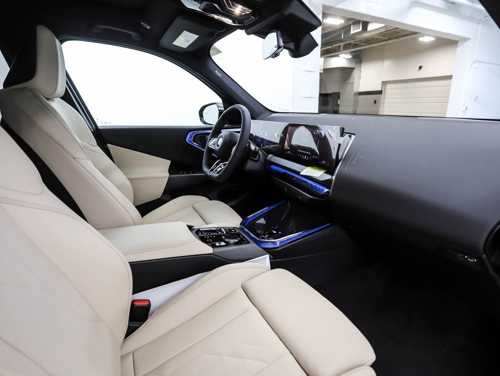 Thumbnail: 2025 BMW X3 - 31