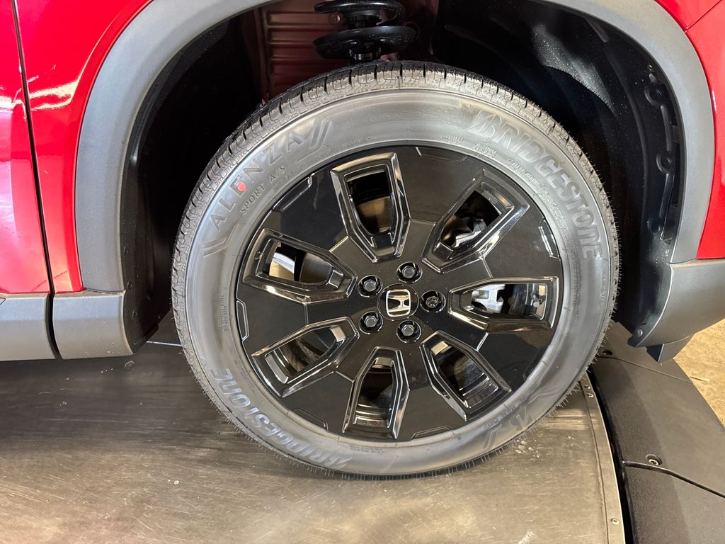 new 2026 Honda Pilot car, priced at $56,945