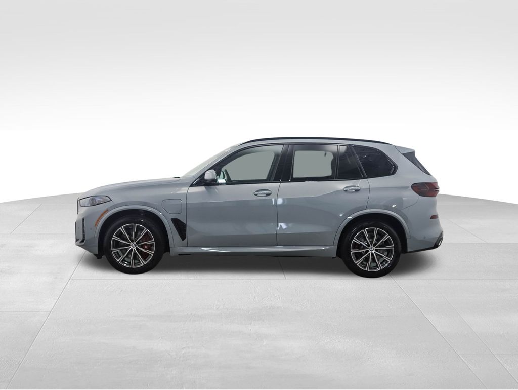 Thumbnail: 2026 BMW X5 - 3