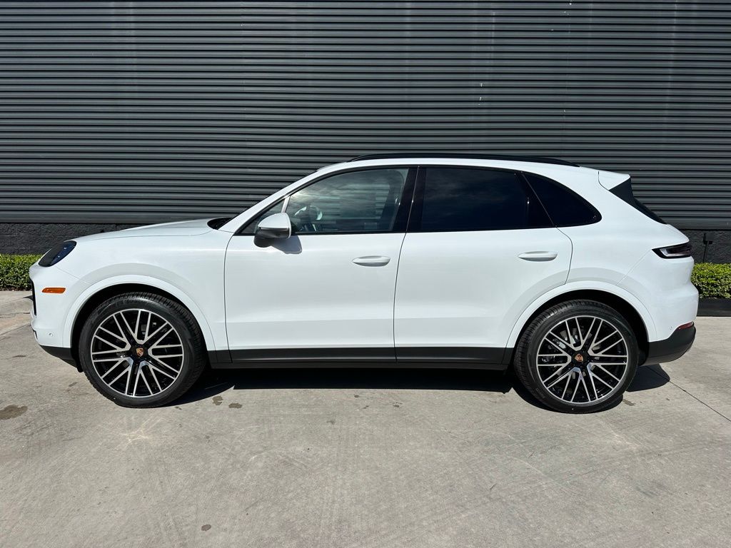 Thumbnail: 2026 Porsche Cayenne - 2
