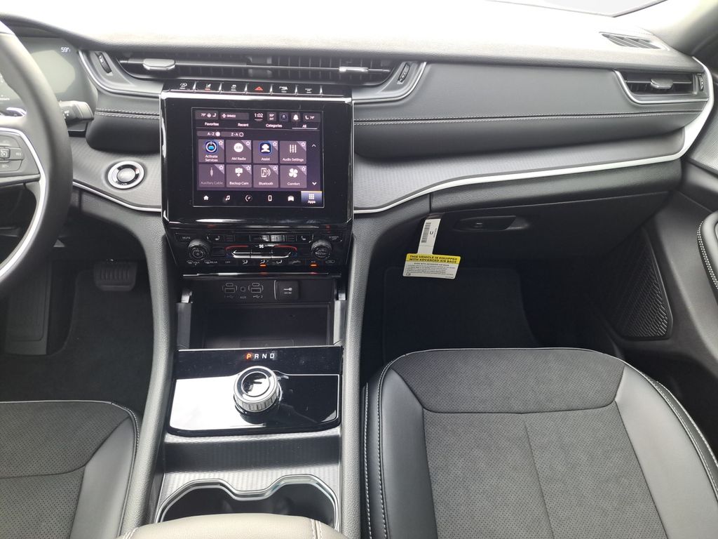 New Car 2025 Jeep Grand Cherokee  Laredo For Sale Under $40,000 In Austin, Texas