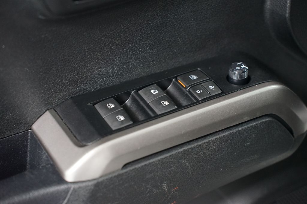 Thumbnail: 2023 Toyota Tacoma - 28