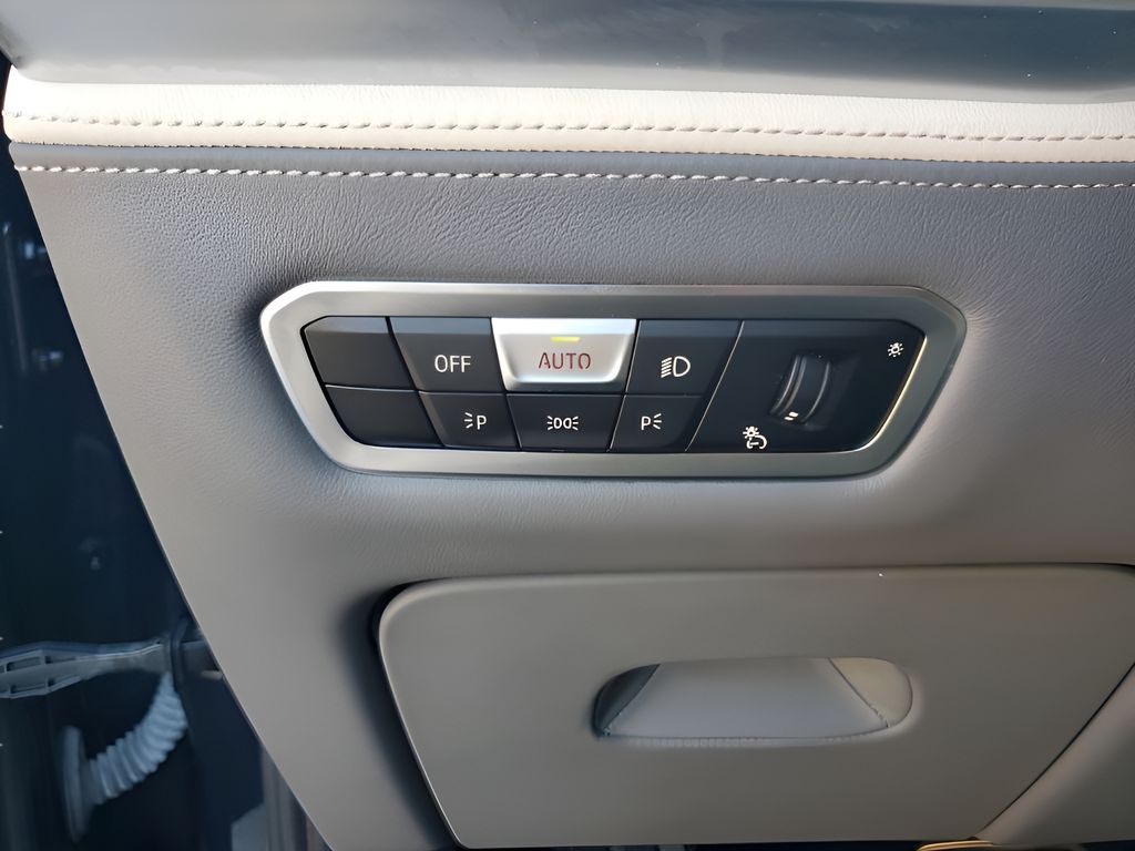 Used Car 2023 Bmw X7  M60i For Sale Under $70,000 In Austin, Texas