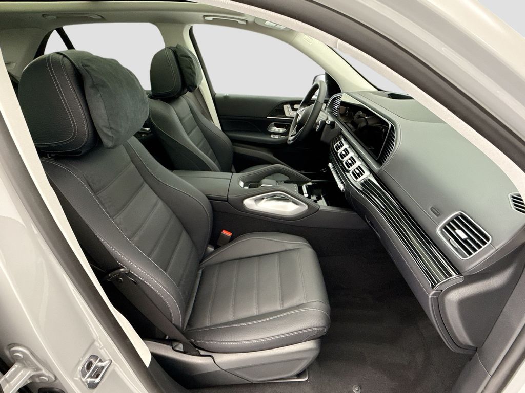 Thumbnail: 2026 Mercedes-Benz GLE - 19