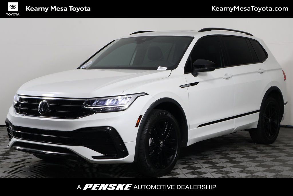 Thumbnail: 2022 Volkswagen Tiguan - 1