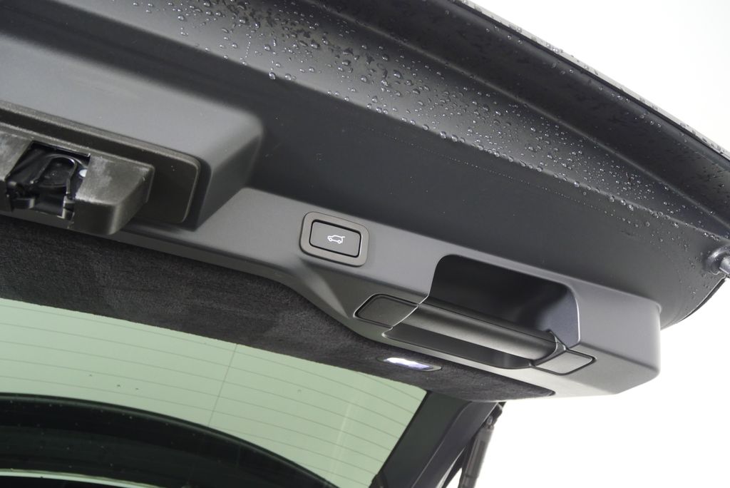 Thumbnail: 2021 Land Rover Range Rover Sport - 18