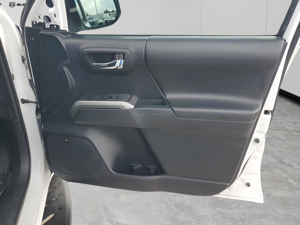 Used Car 2018 Toyota Tacoma  For Sale Under $25,000 In Austin, Texas