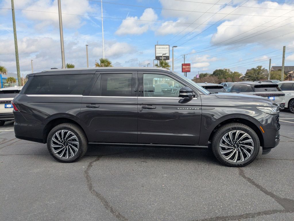 2025 Lincoln Navigator Black Label L