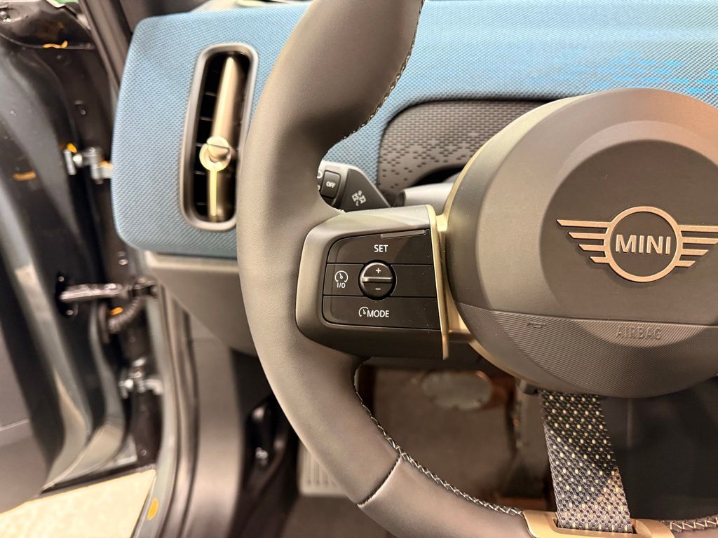 Thumbnail: 2025 MINI Cooper Countryman - 13