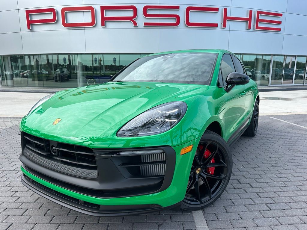 Thumbnail: 2026 Porsche Macan - 1
