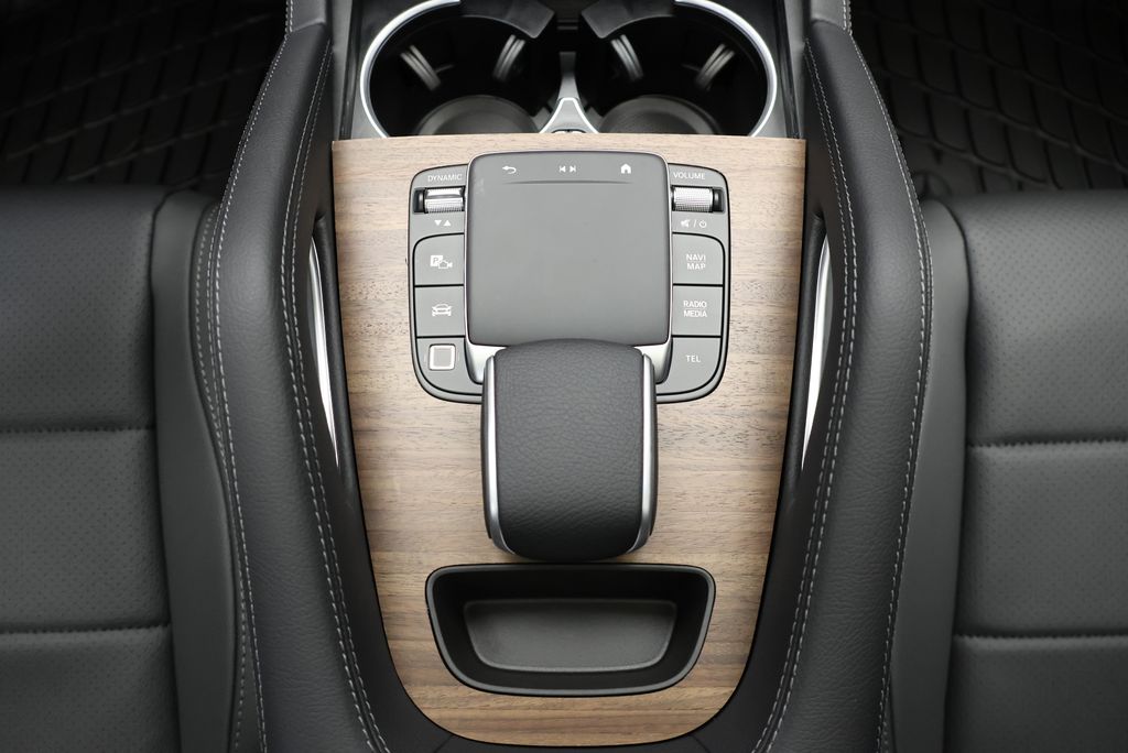 Thumbnail: 2026 Mercedes-Benz GLE - 28