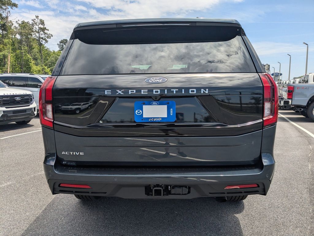 2026 Ford Expedition Active - Photo 8