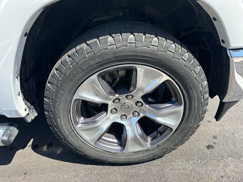 2021 Bright White Clearcoat Ram 1500 Laramie 4X4 Truck