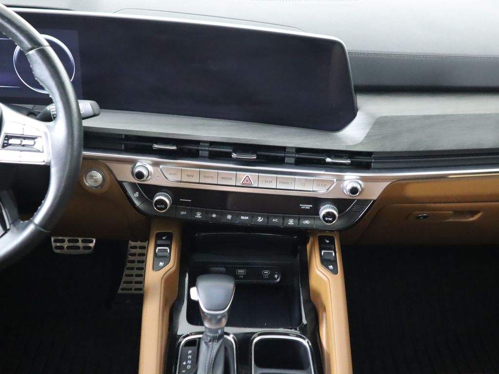 Thumbnail: 2023 Kia Telluride - 14