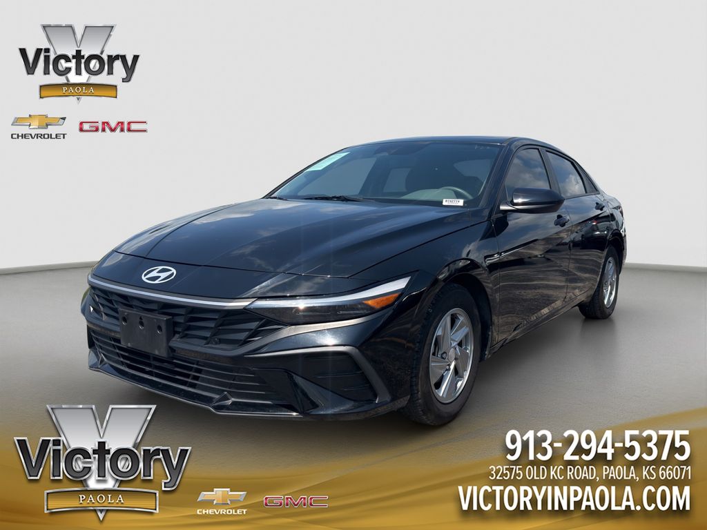 2024 Hyundai Elantra SE