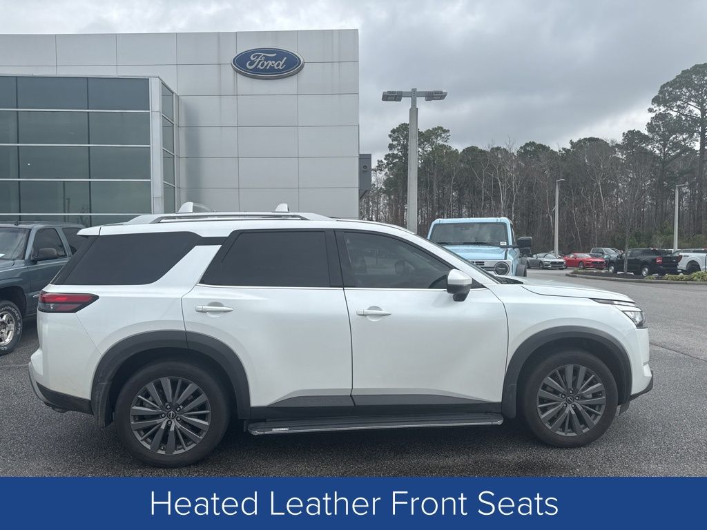 2025 Nissan Pathfinder SL FWD