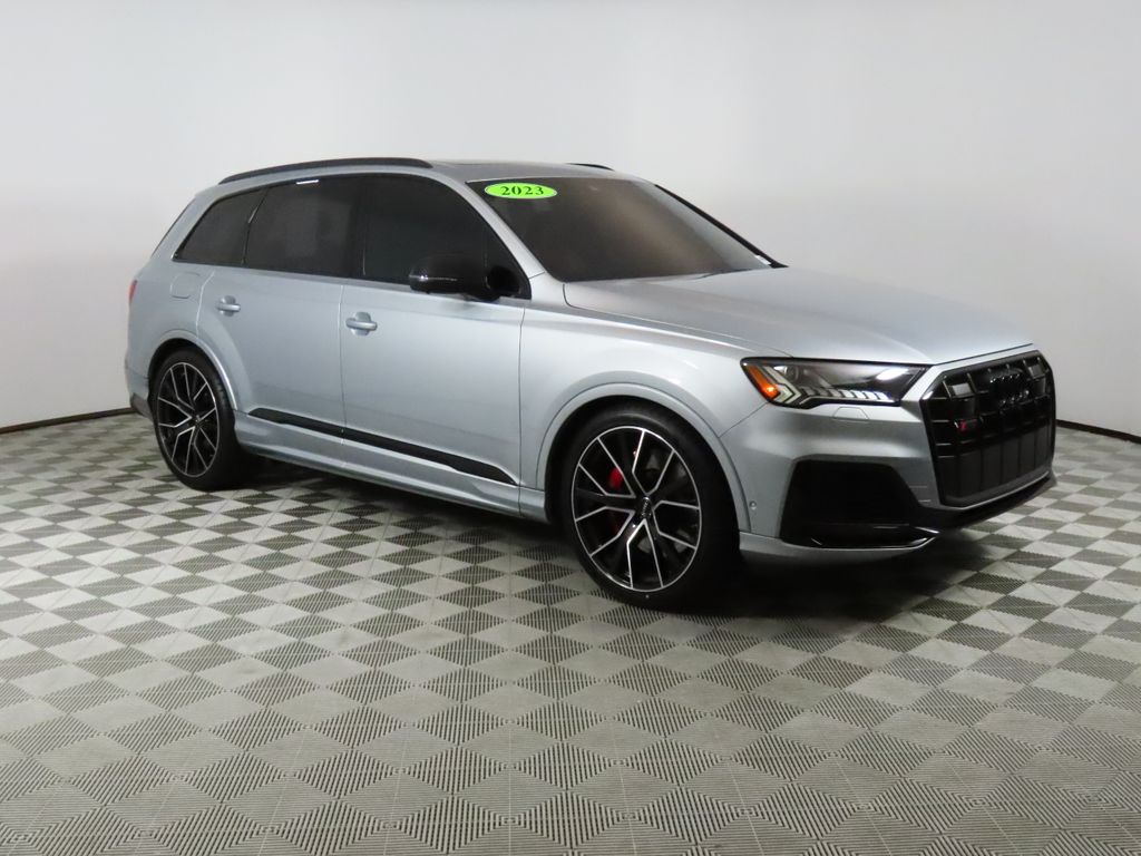 Thumbnail: 2023 Audi SQ7 - 7