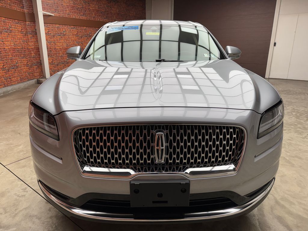 View vehicle photo 7