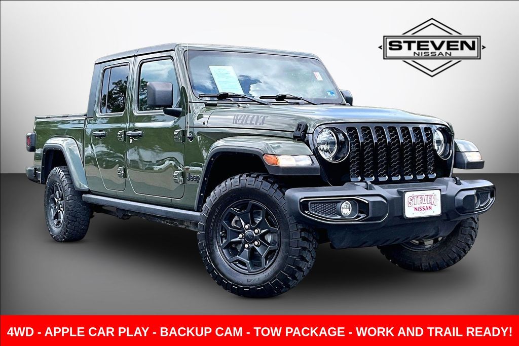 2022 Jeep Gladiator Willys Crew Cab 4WD