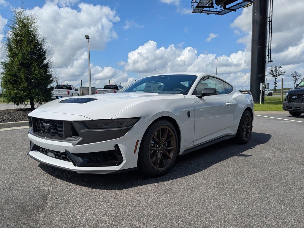 2025 Ford Mustang Dark Horse
