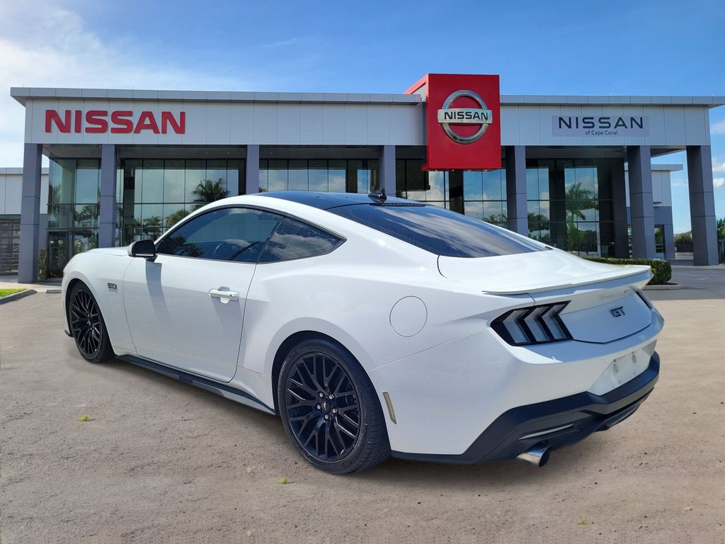 2024 Oxford White Ford Mustang GT RWD Coupe