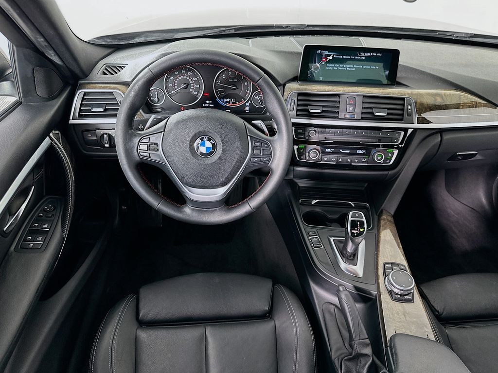 Thumbnail: 2016 BMW 3 Series - 22