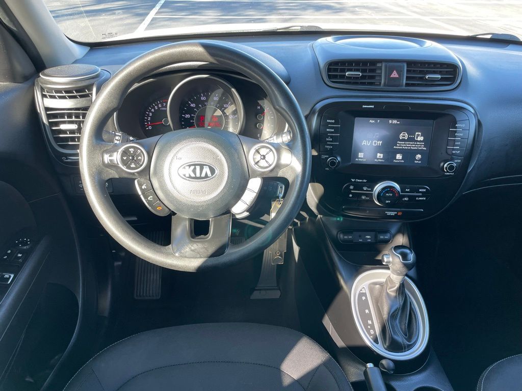 Thumbnail: 2018 Kia Soul - 11