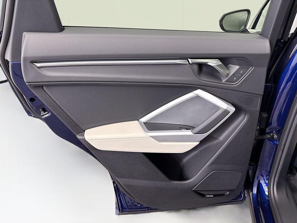 Thumbnail: 2025 Audi Q3 - 26