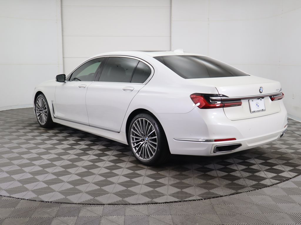 2022 BMW 7 Series 740i 7