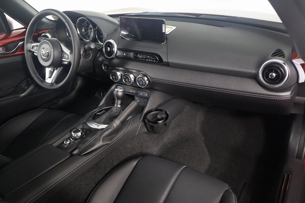 2025 Mazda MX-5 Miata Grand Touring 6