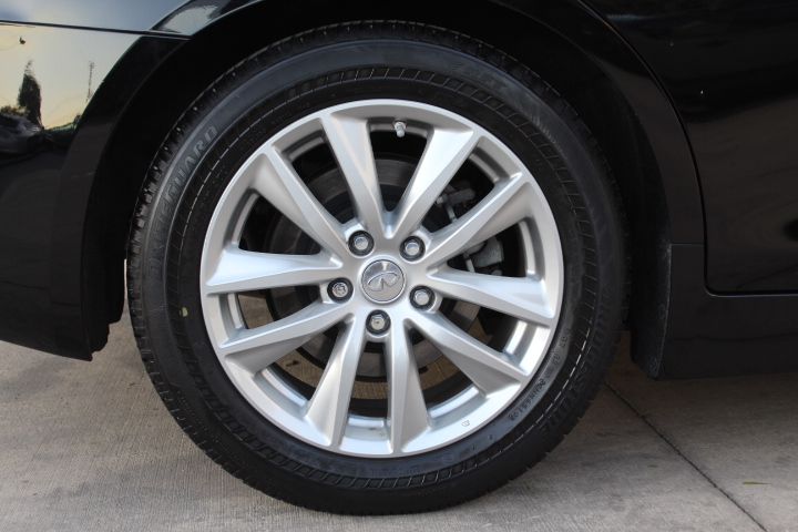 Used Car 2015 Infiniti Q50  Premium For Sale Under $20,000 In Georgetown, Texas