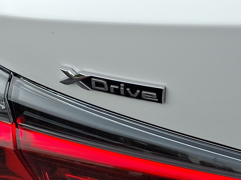 Thumbnail: 2026 BMW 4 Series - 12