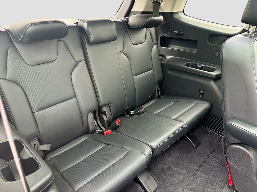 Used 2022 Silver Kia SX image 28