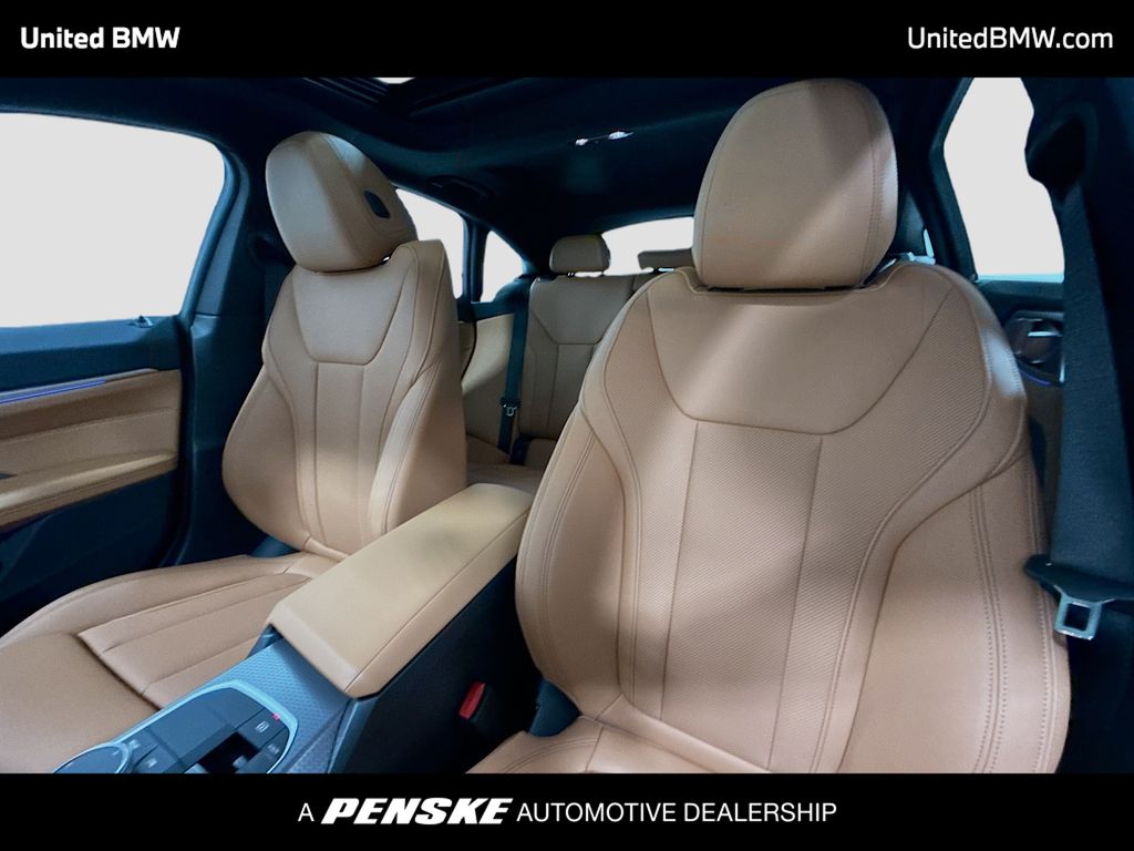 Thumbnail: 2026 BMW i4 - 5