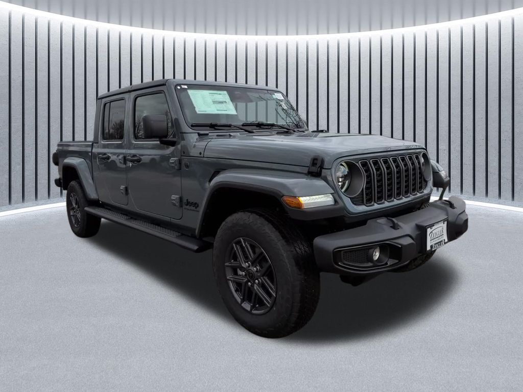2026 Jeep Gladiator Sport S 