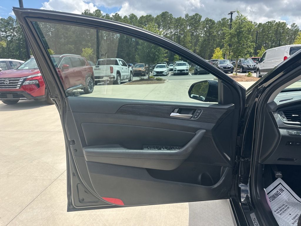 2018 Phantom Black Hyundai Sonata Limited FWD Sedan