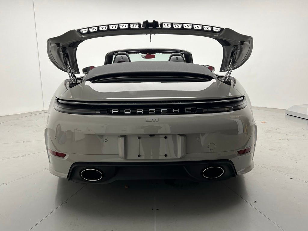 Thumbnail: 2025 Porsche 911 - 20