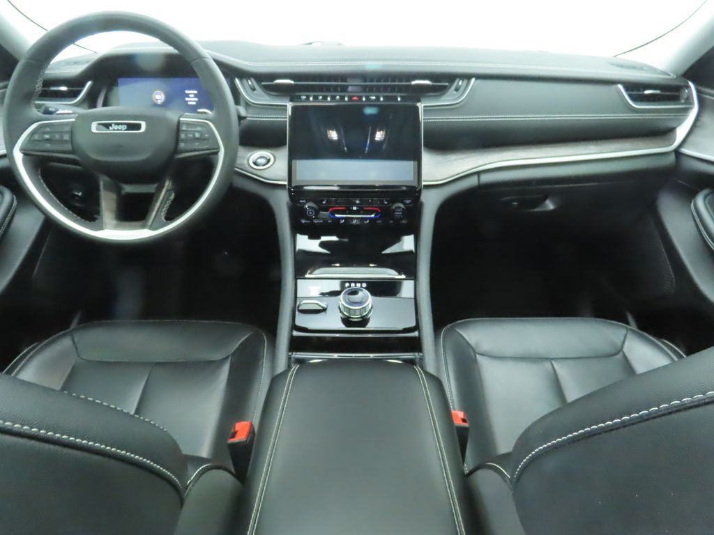 2023 Jeep Grand Cherokee L Limited Edition 13