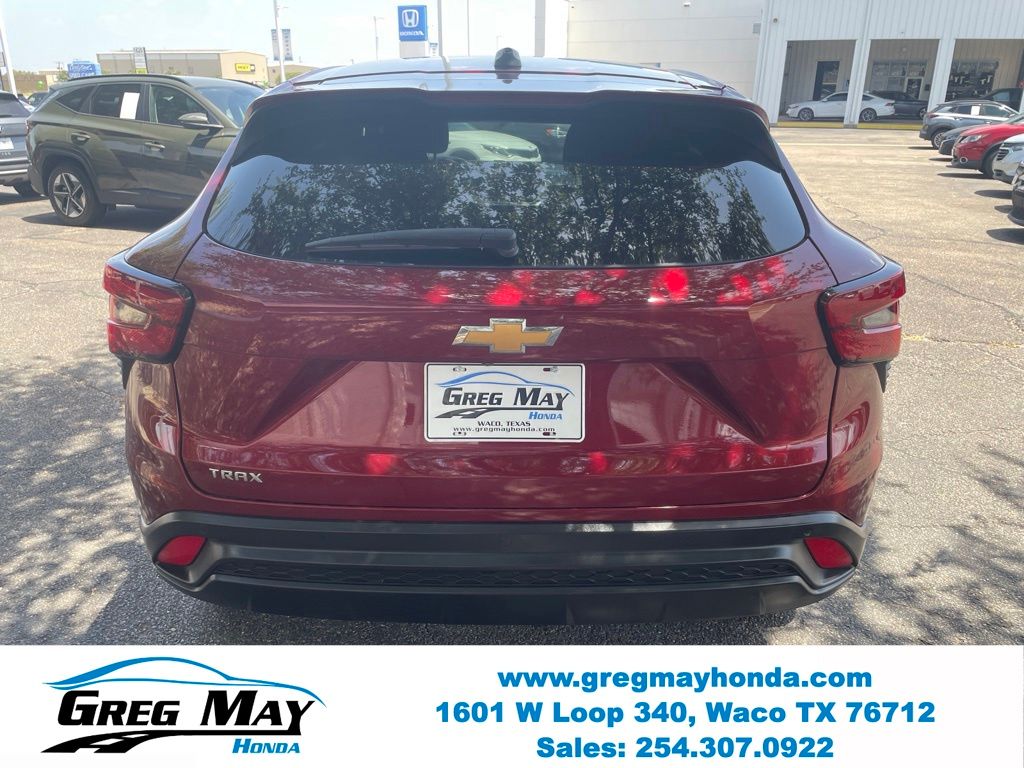 2025 Chevrolet Trax LS - 3