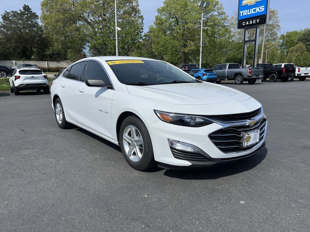 2023 Chevrolet Malibu LS photo